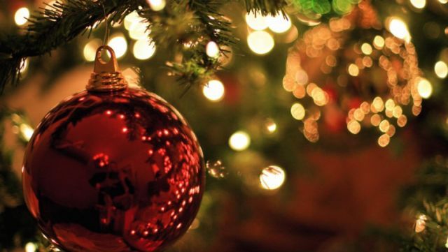 ÜNNEPI NYITVATARTÁS