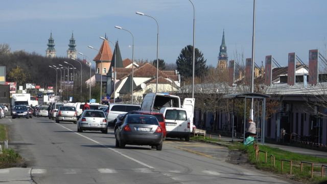 Javno nadmetanje za 48 prodajnih prostora